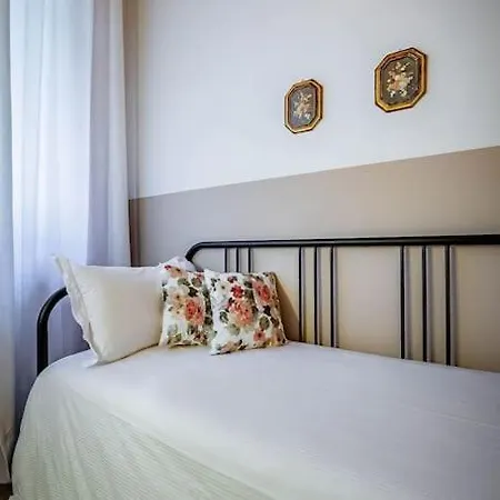 Appartement Chic Oriuolo At The Duomo *